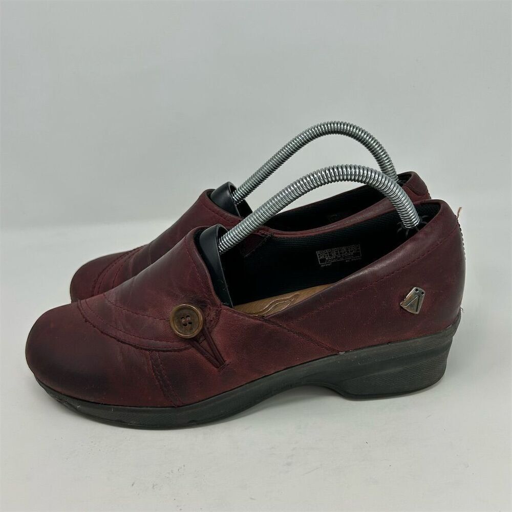 KEEN Women's Red Leather Slip-On Clog Loafers Size 10 Casual Comfort - Picture 7 of 15
